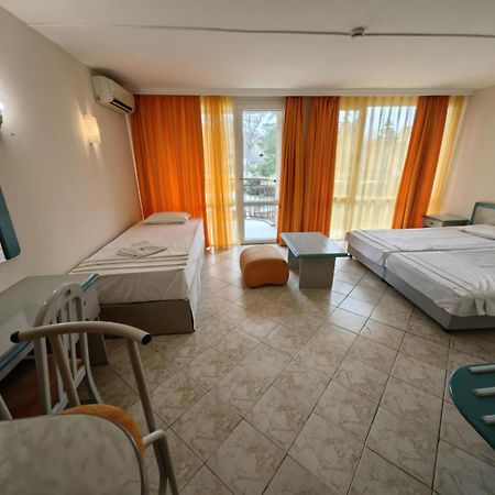 Hotel Iskar & Aquapark Slantschew brjag Exterior foto