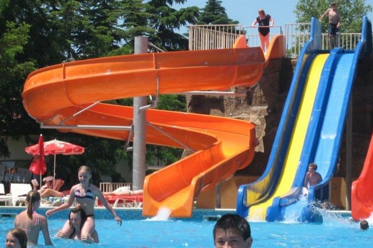 Hotel Iskar & Aquapark Slantschew brjag Exterior foto