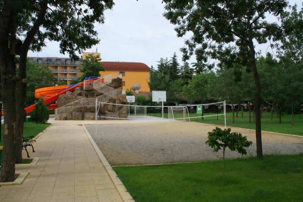 Hotel Iskar & Aquapark Slantschew brjag Exterior foto