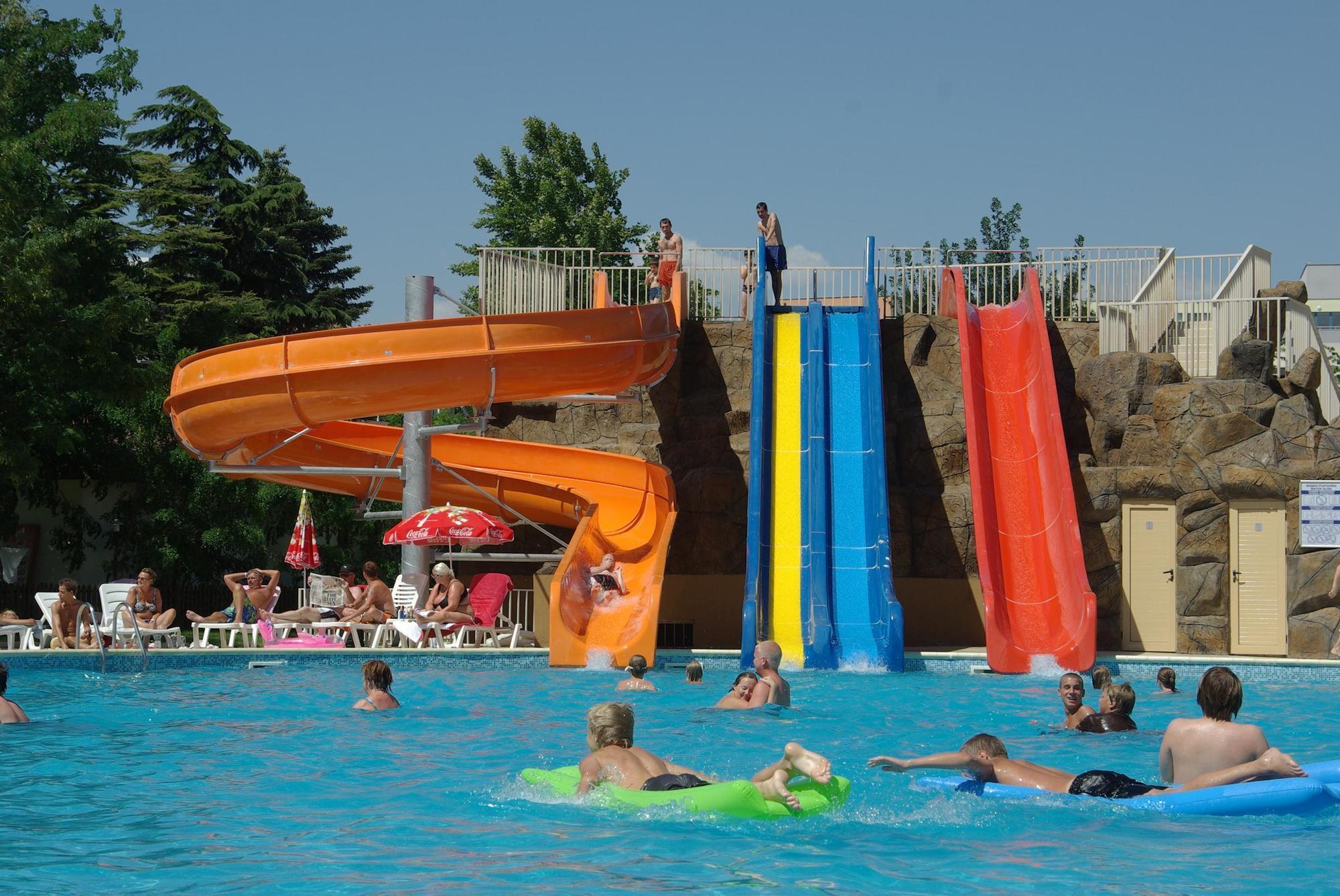 Hotel Iskar & Aquapark Slantschew brjag Exterior foto